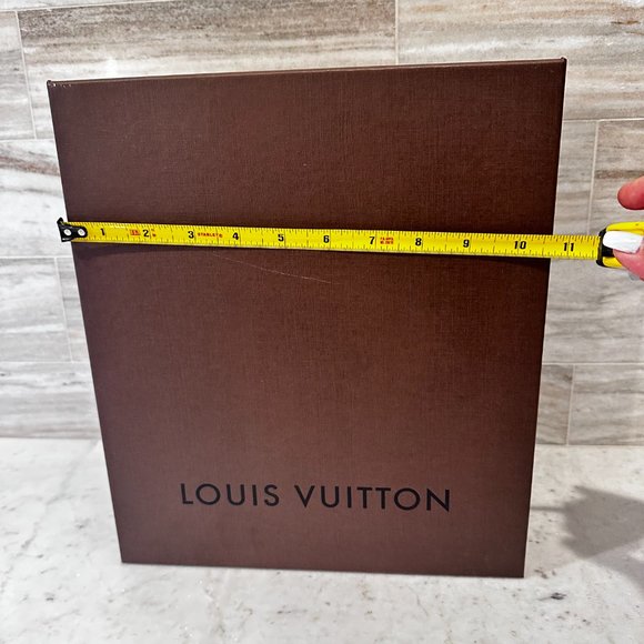 Louis Vuitton Box - Picture 2 of 5